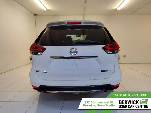 Nissan Rogue s 2020