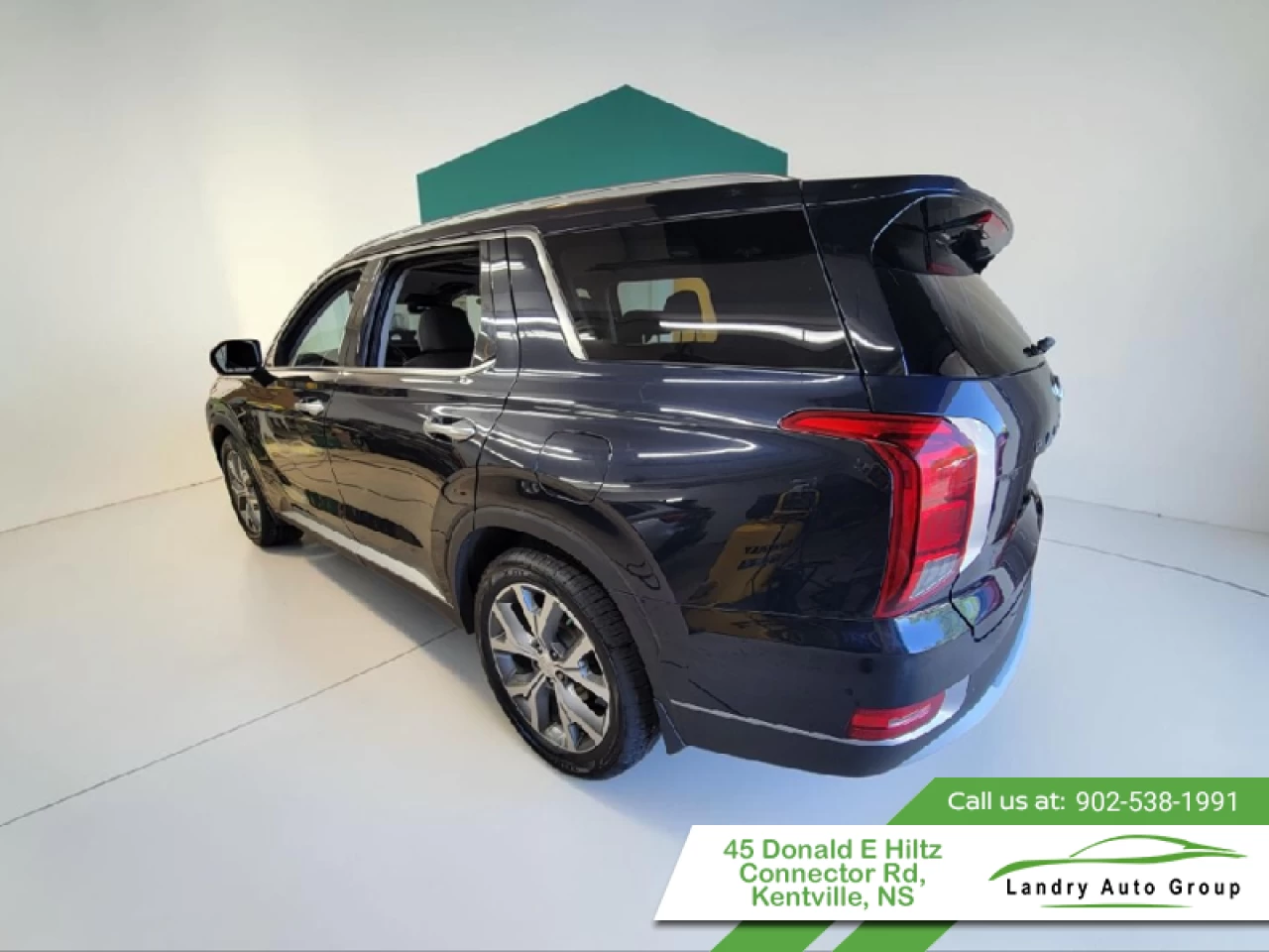 2020 Hyundai Palisade Luxury AWD 8 Pass Main Image