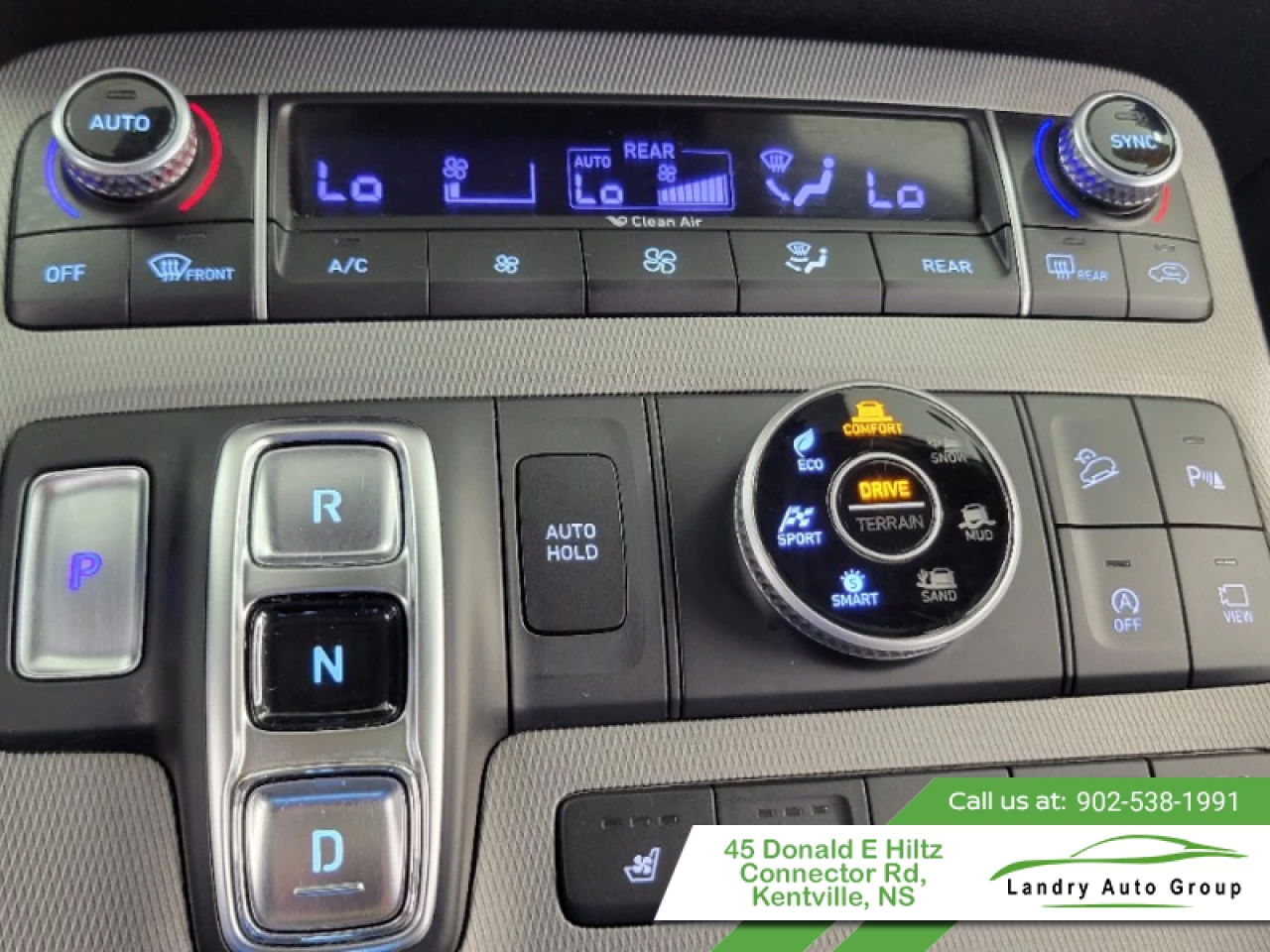 2020 Hyundai Palisade Luxury AWD 8 Pass Main Image