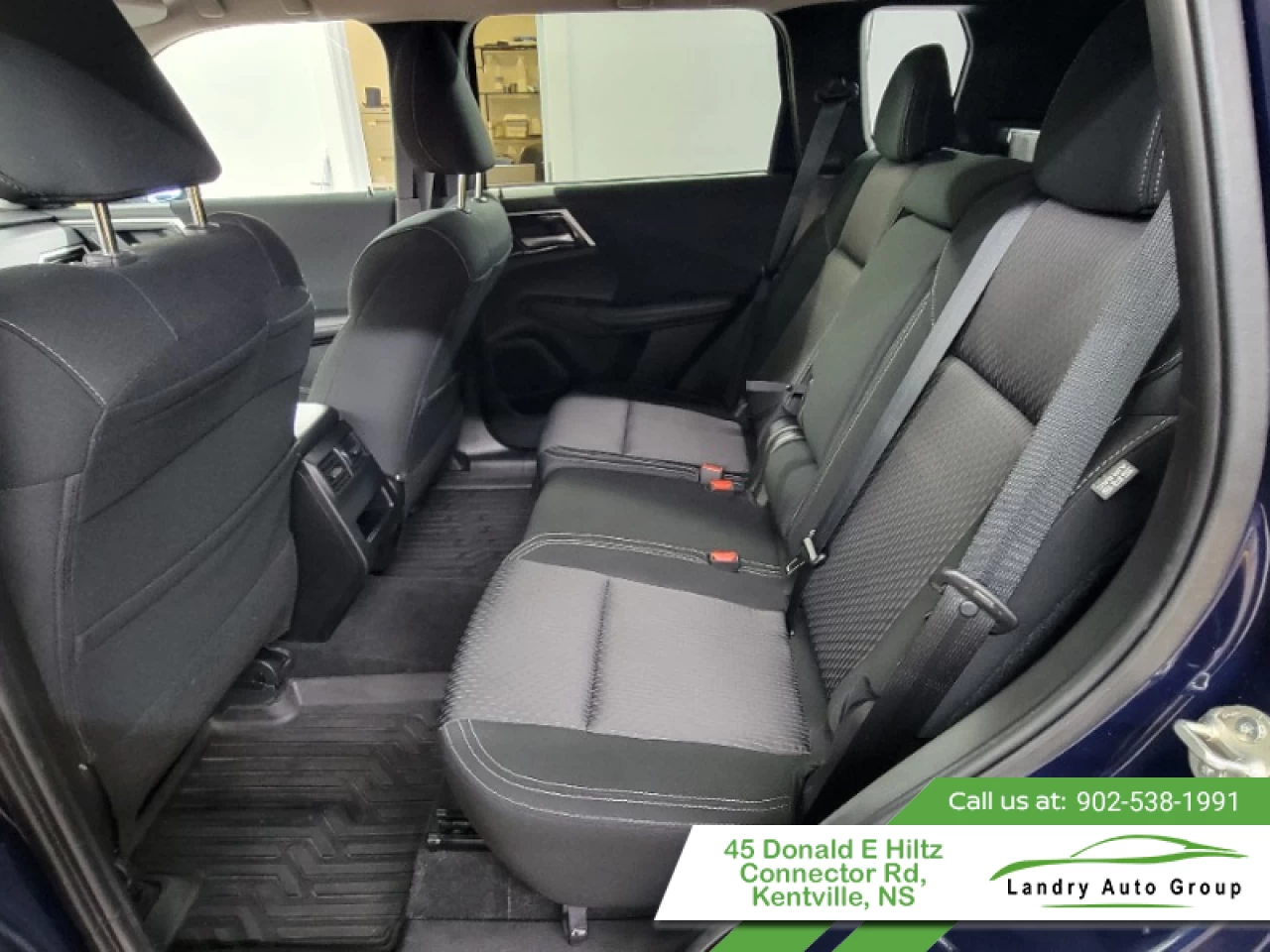 2024 Mitsubishi Outlander ES S-AWC Main Image