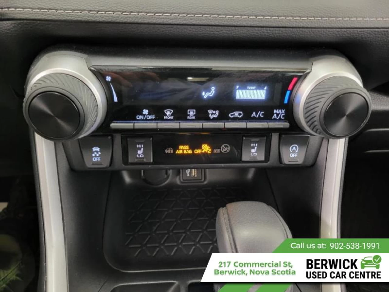 2025 Toyota RAV4 LE Main Image