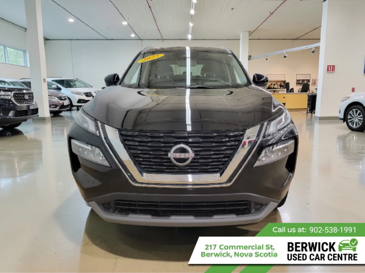 2023 Nissan Rogue SV Moonroof Main Image