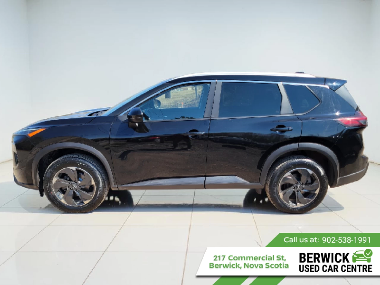 2024 Nissan Rogue SV Moonroof Main Image