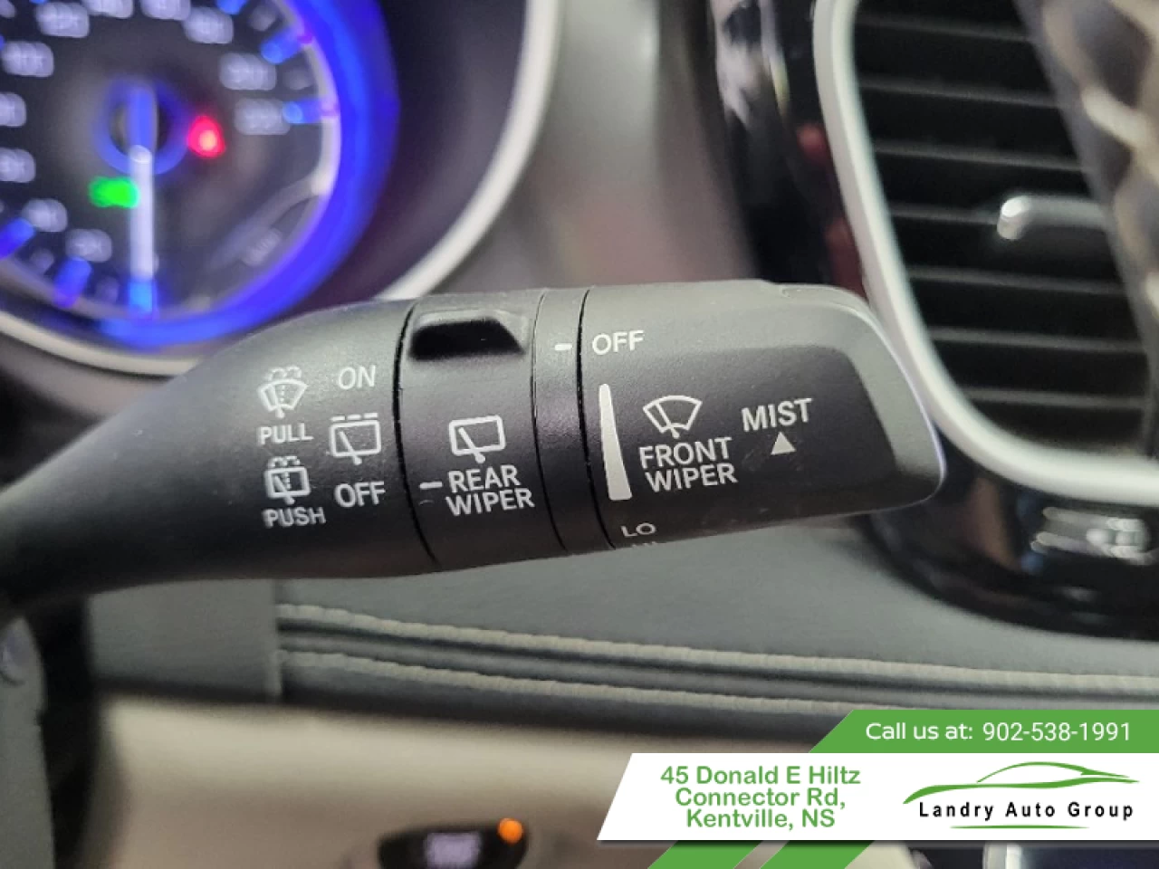 2023 Chrysler Pacifica Touring L Main Image