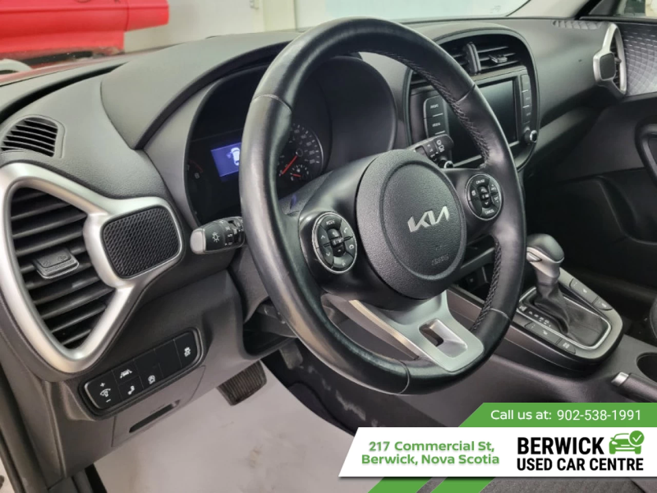 2022 Kia Soul EX+ Main Image