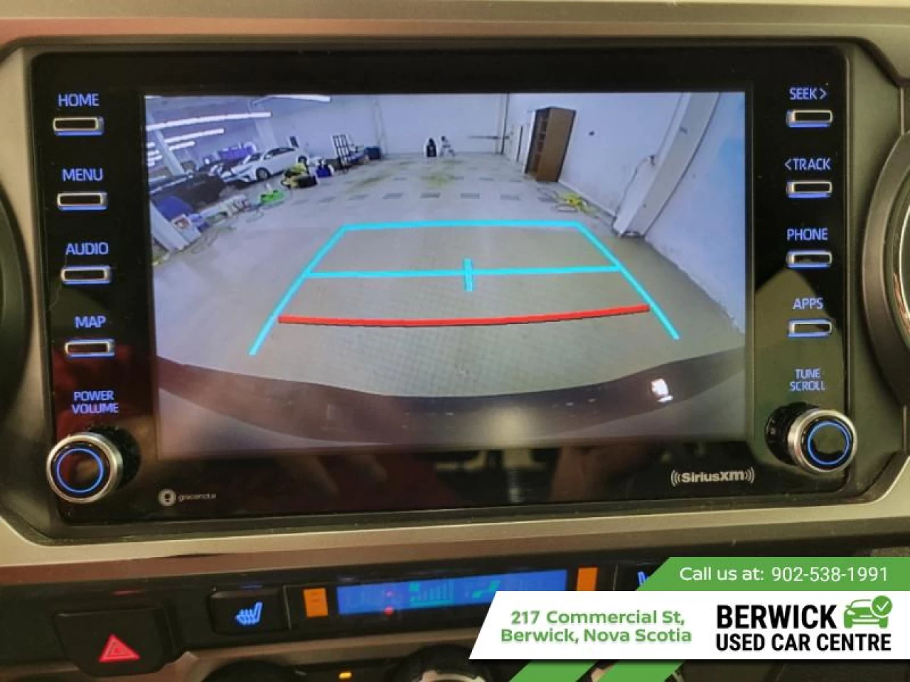 2022 Toyota Tacoma SR5 Main Image