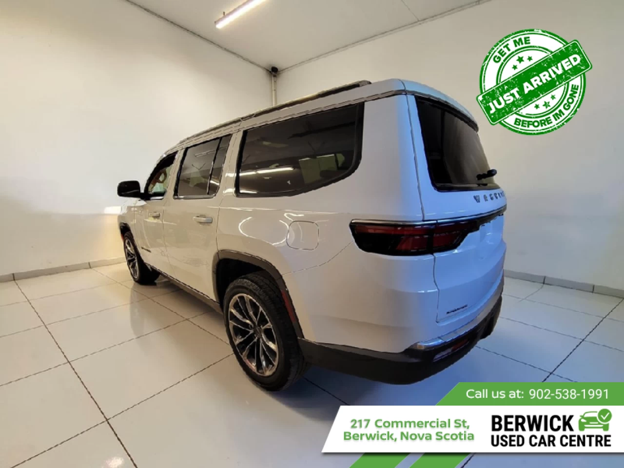 2022 Jeep Wagoneer Series III Main Image