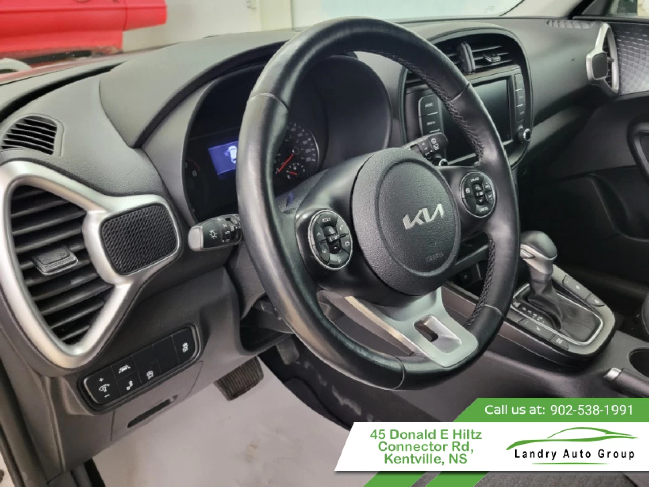 2022 Kia Soul EX+ Main Image