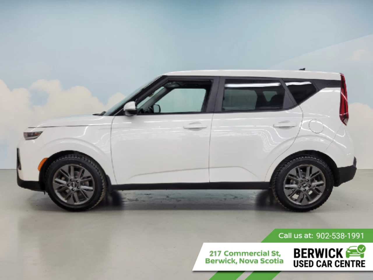 2022 Kia Soul EX+ Main Image