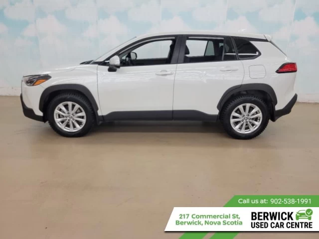 Toyota Corolla Cross LE AWD 2023