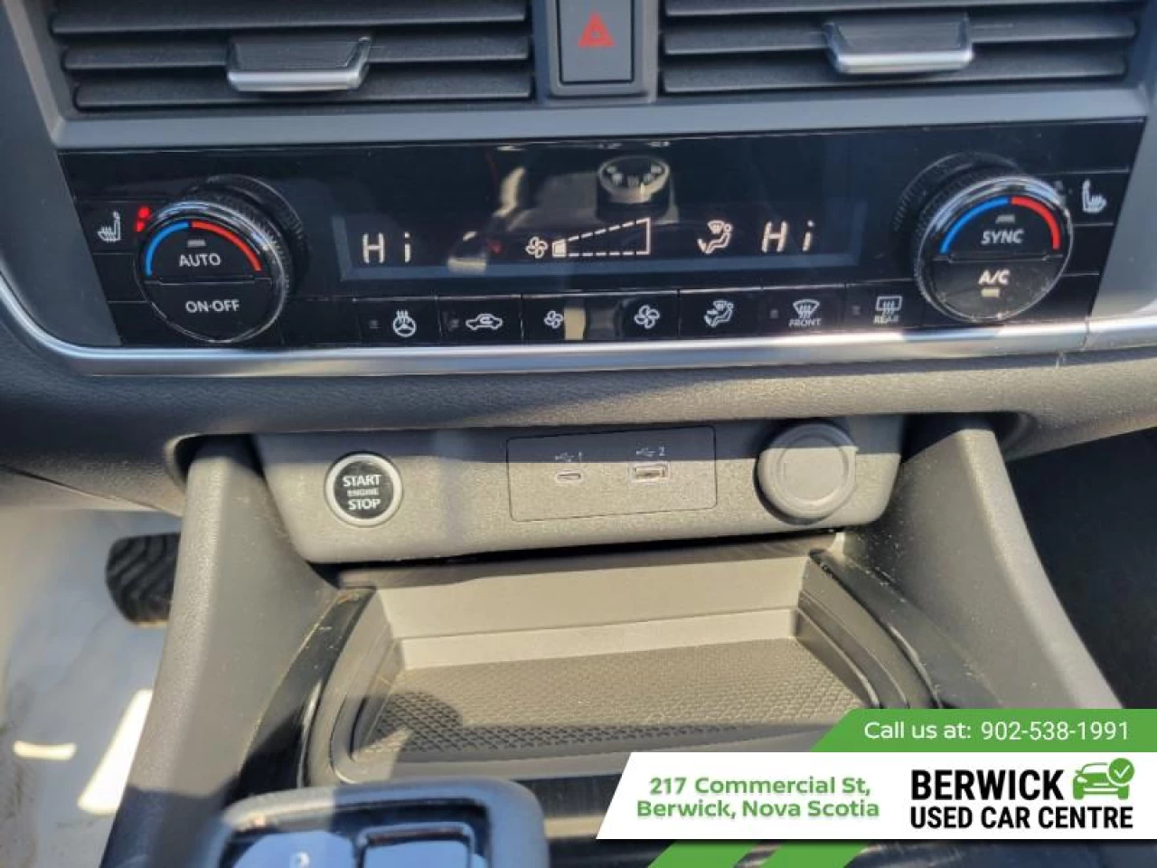 2023 Nissan Rogue SV Moonroof Main Image