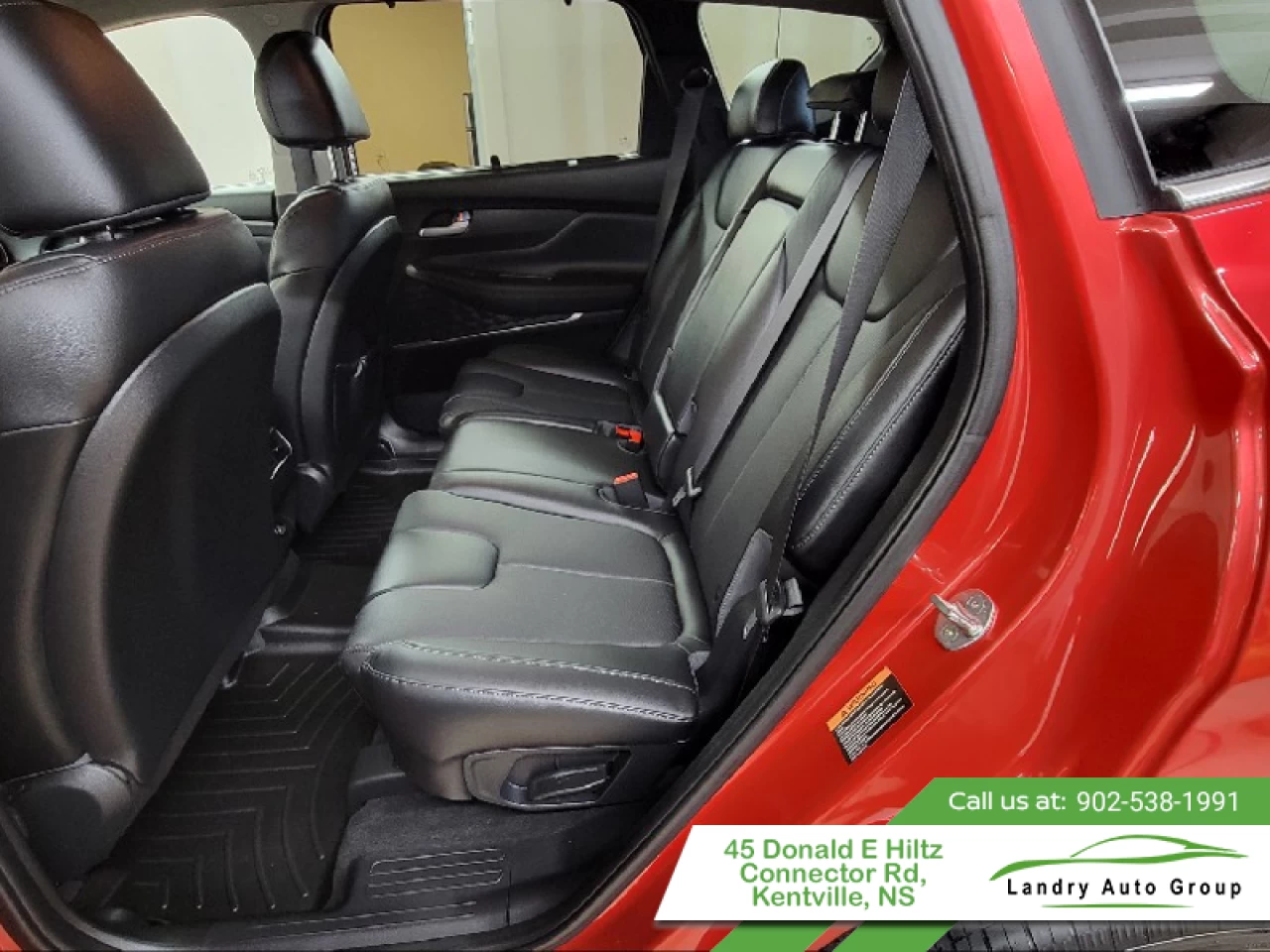 2023 Hyundai Santa Fe Urban AWD Main Image
