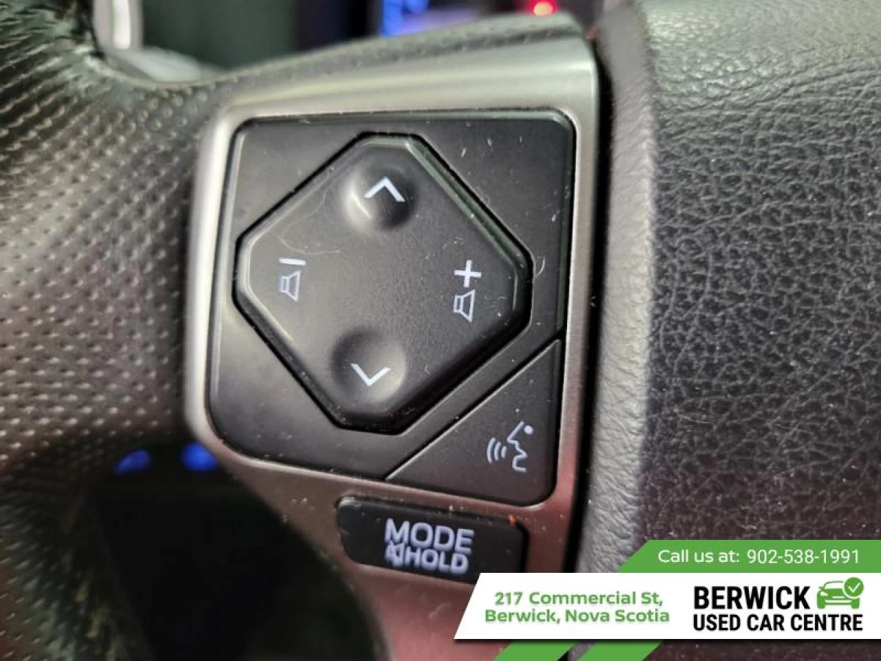 2022 Toyota Tacoma SR5 Main Image