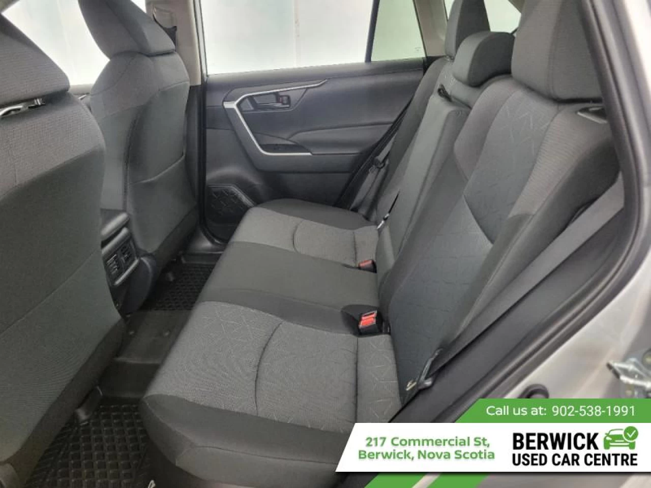 2025 Toyota RAV4 Hybrid LE Main Image