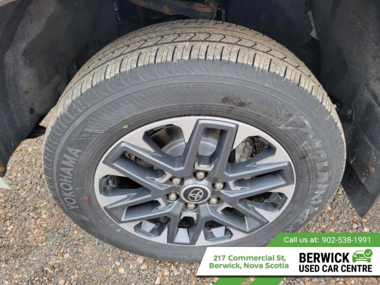 2022 Toyota Tundra Limited Main Image