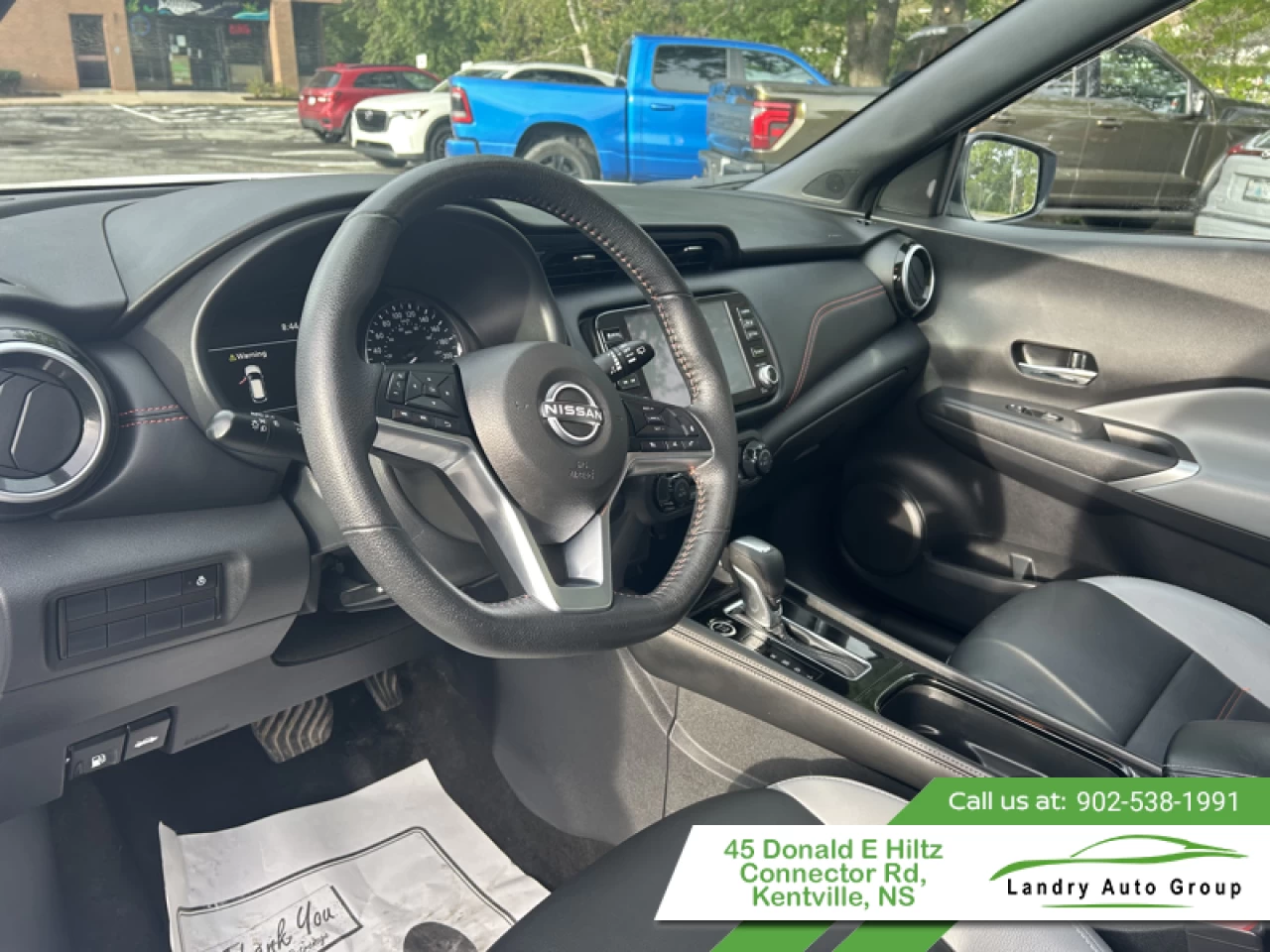 2024 Nissan Kicks SR Main Image