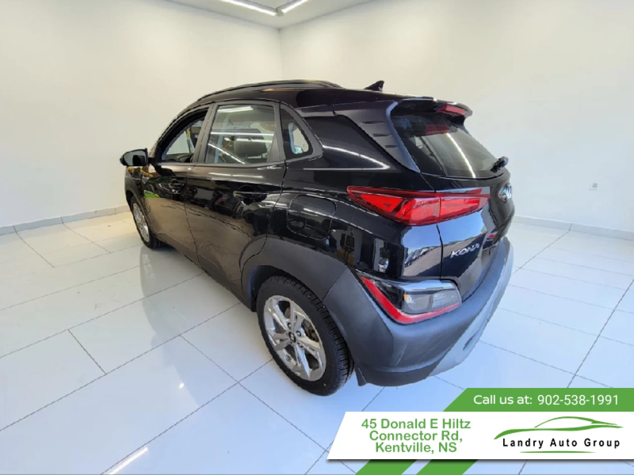 2022 Hyundai Kona 2.0L Preferred AWD w/Sun & Leather Package Main Image