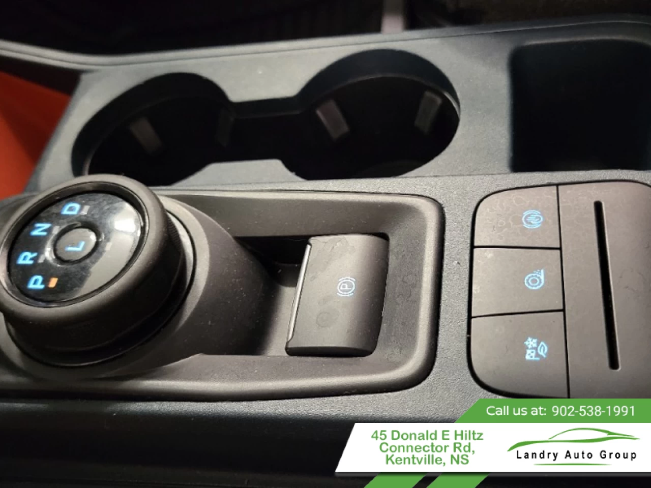 2022 Ford Maverick XLT HYBRID Main Image