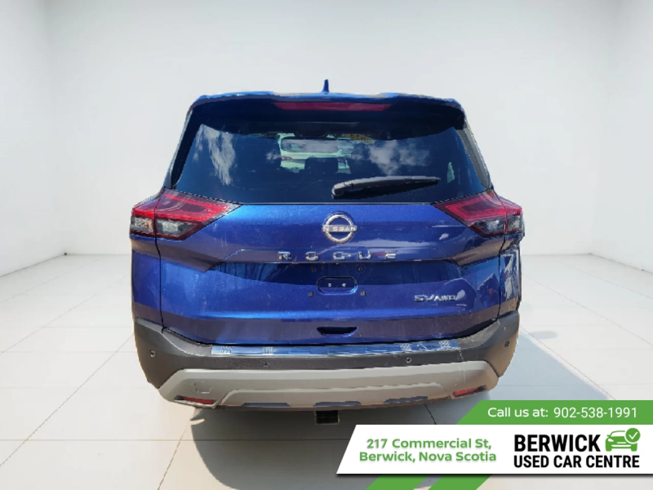 2023 Nissan Rogue SV Moonroof Main Image