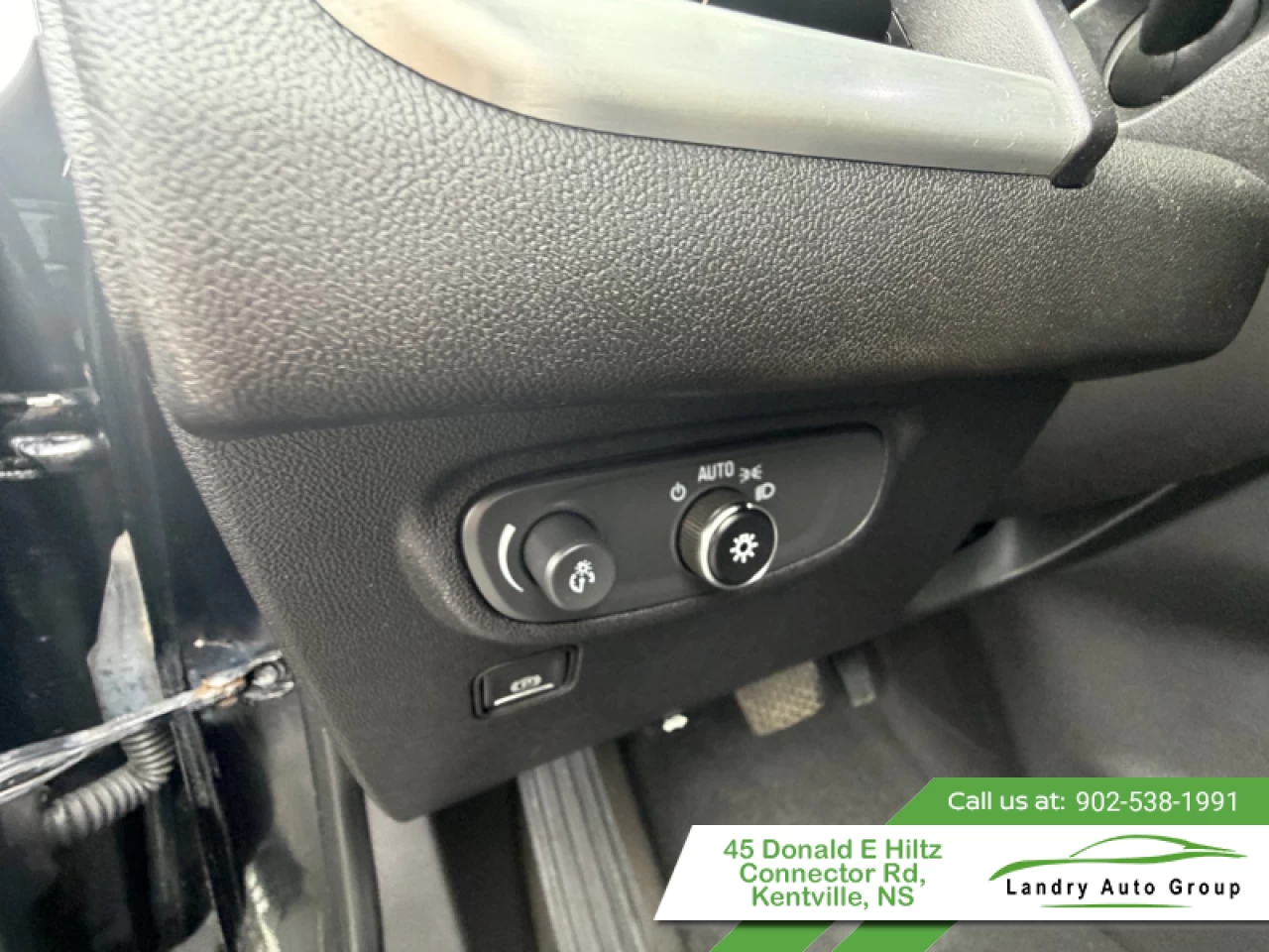 2018 GMC Terrain SLE Main Image