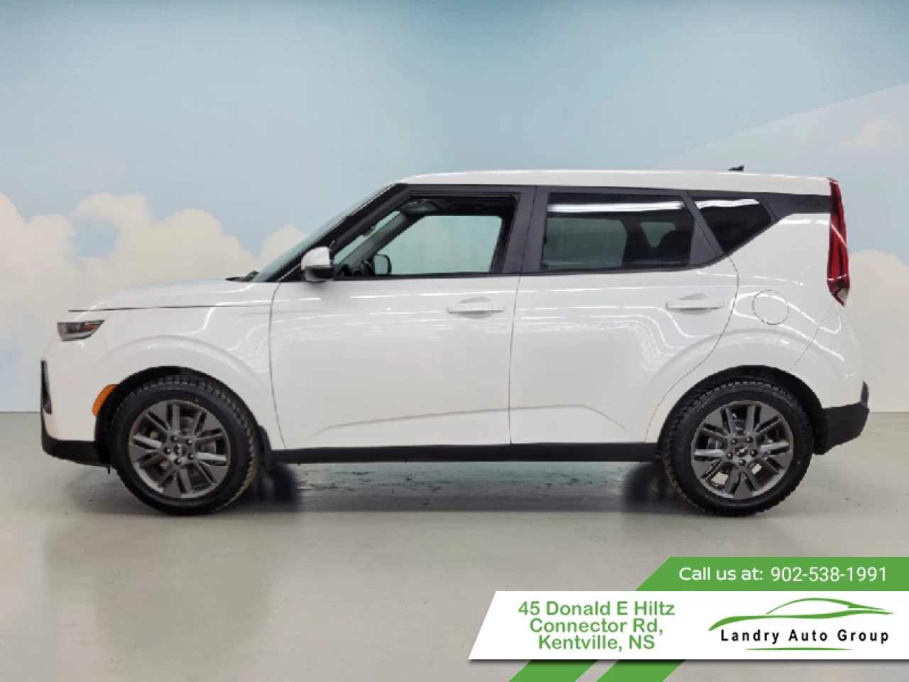 2022 Kia Soul EX+ Main Image