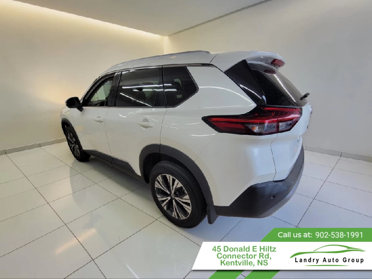 2021 Nissan Rogue SV Main Image