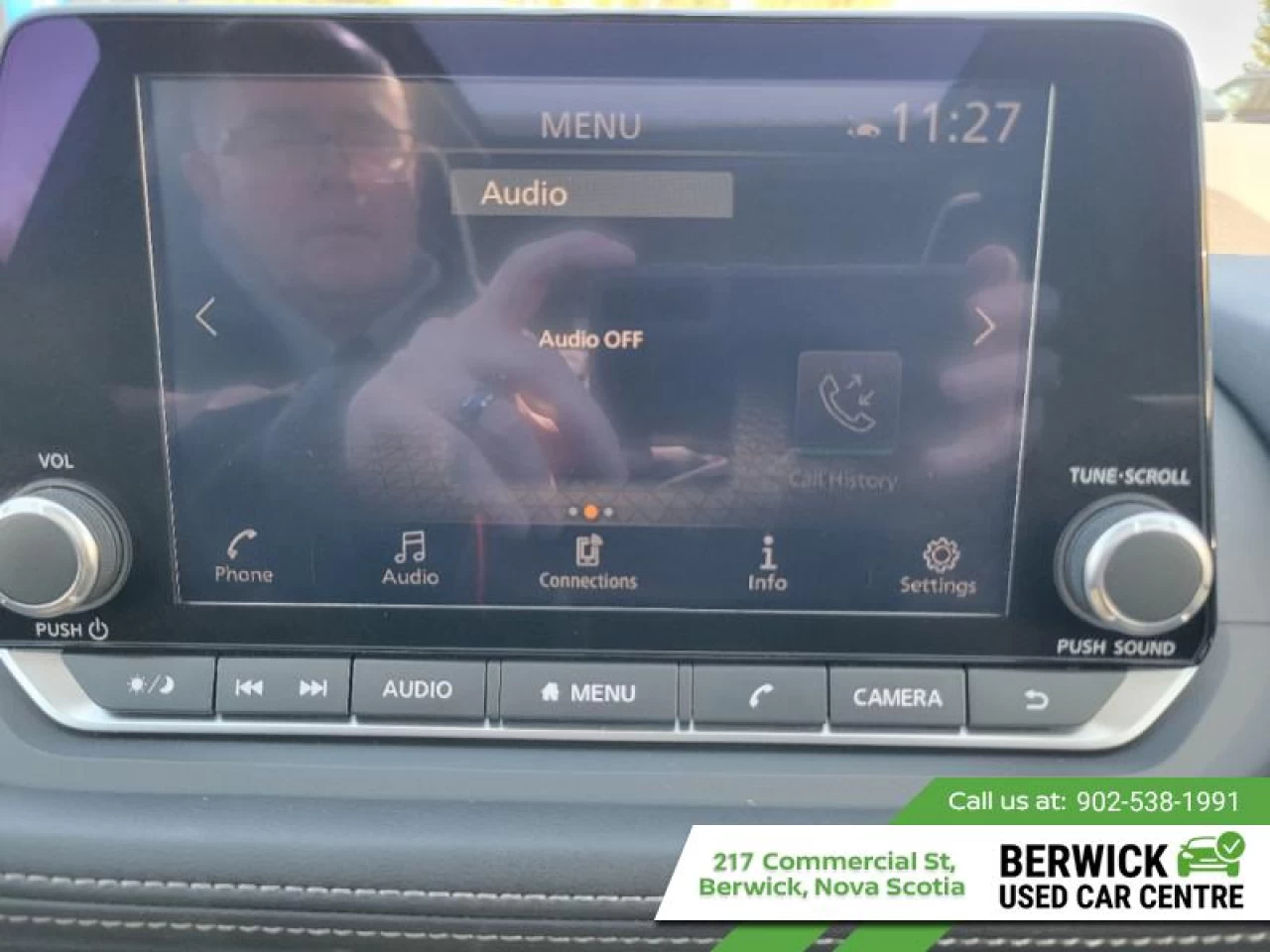 2023 Nissan Rogue SV Moonroof Main Image