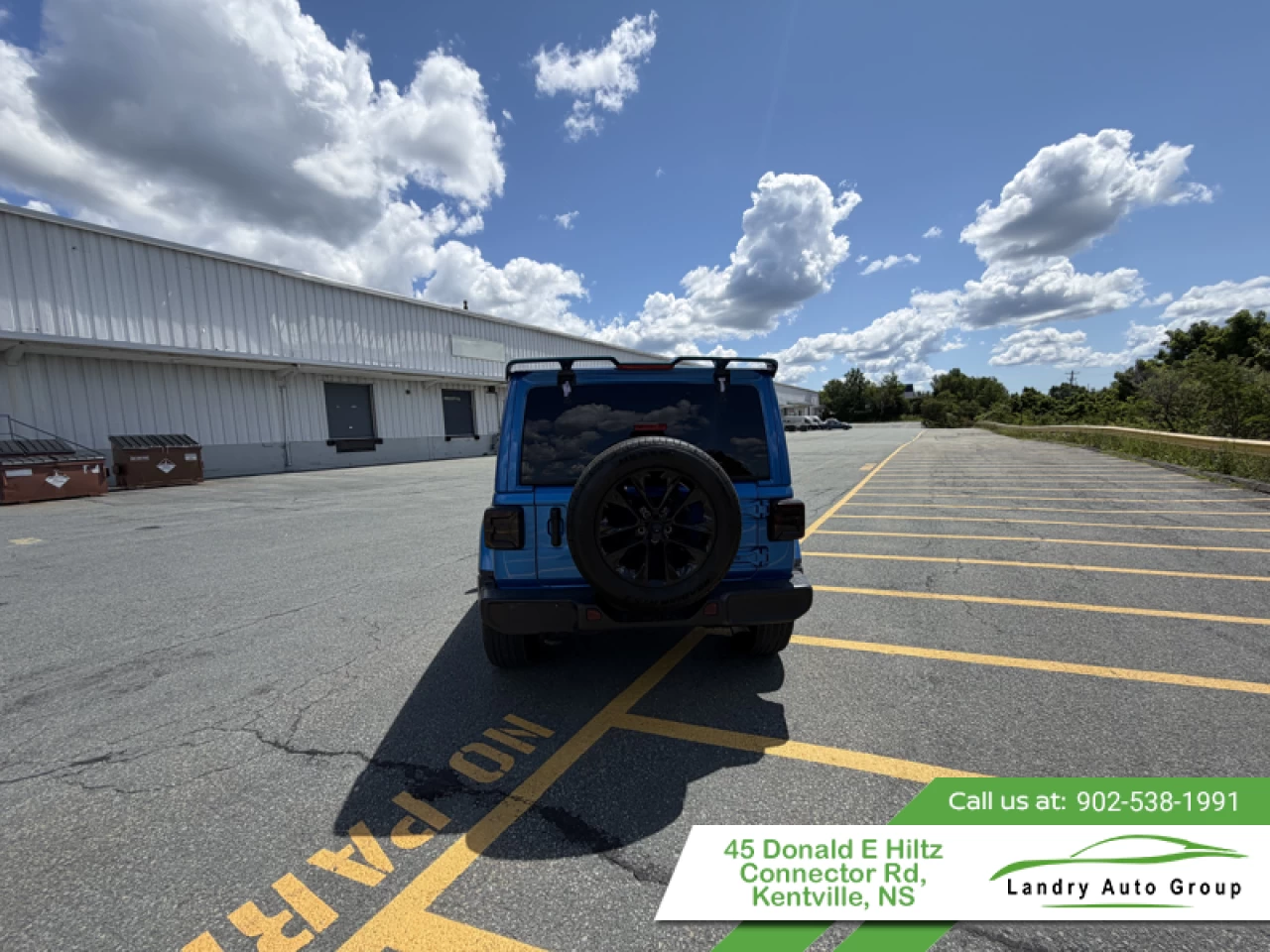 2023 Jeep Wrangler Sahara Main Image
