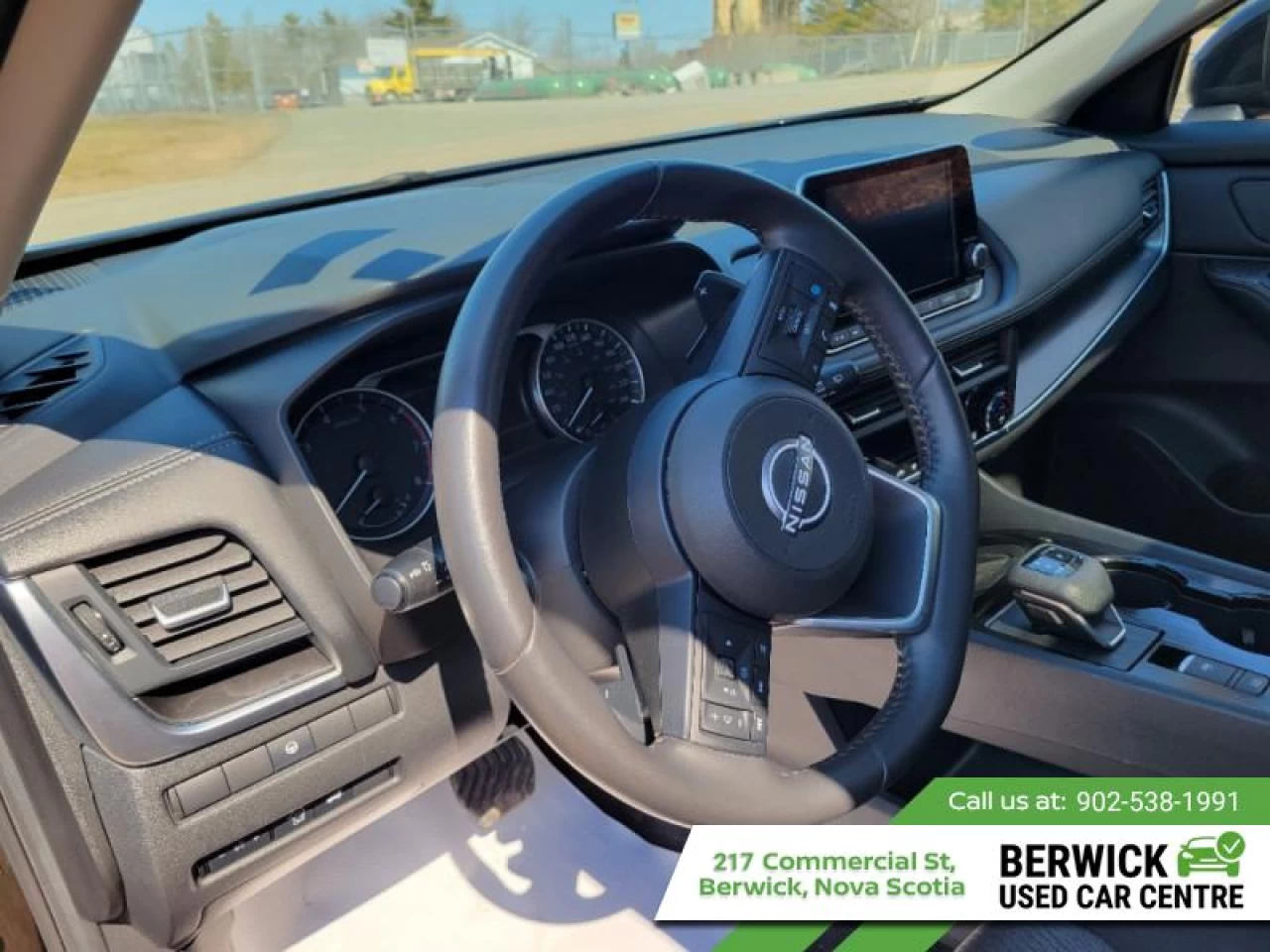 2024 Nissan Rogue SV Moonroof Main Image