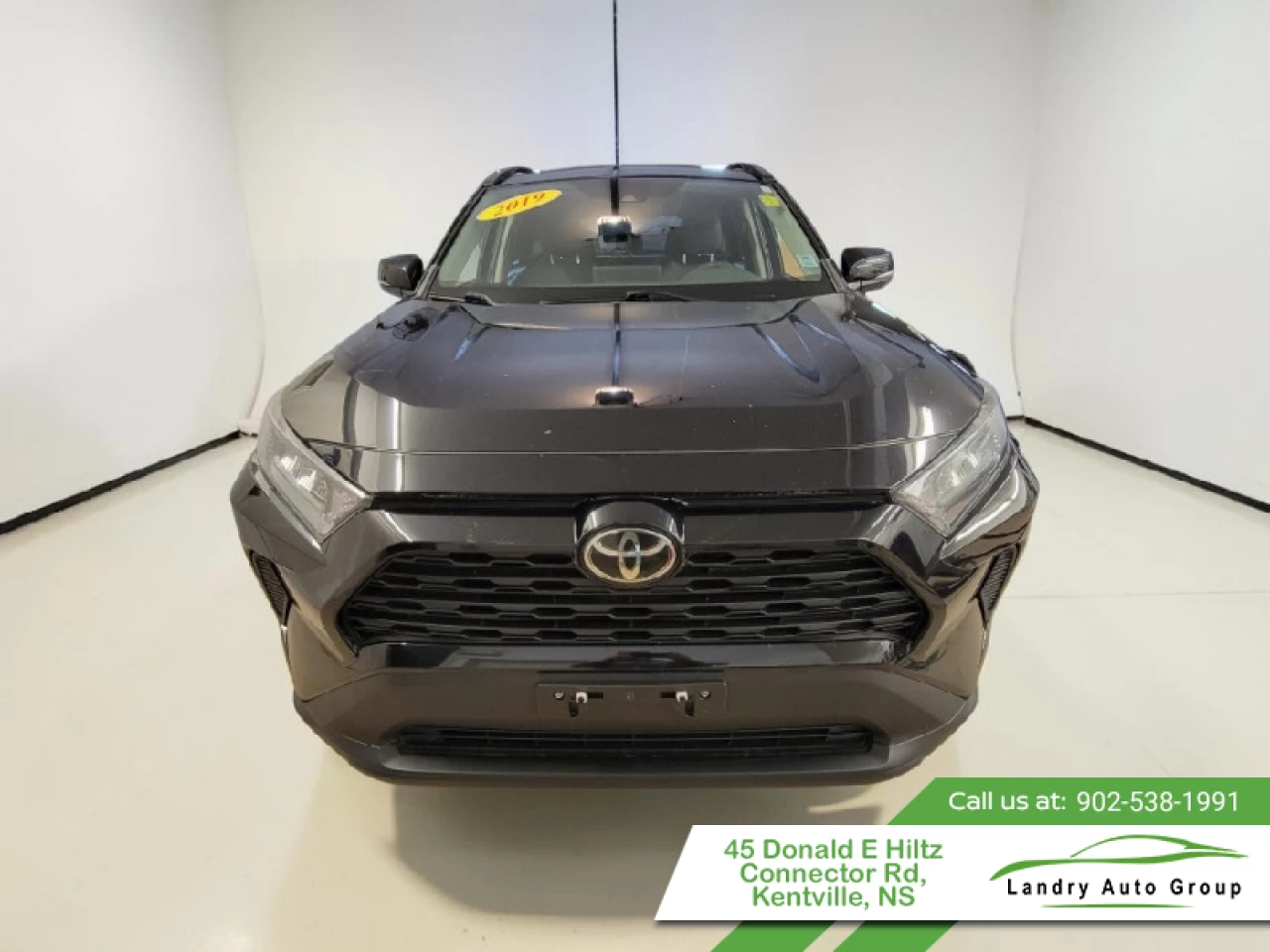2019 Toyota RAV4 FWD LE Main Image
