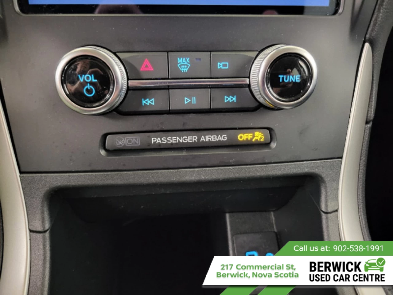 2024 Ford Edge SEL Main Image