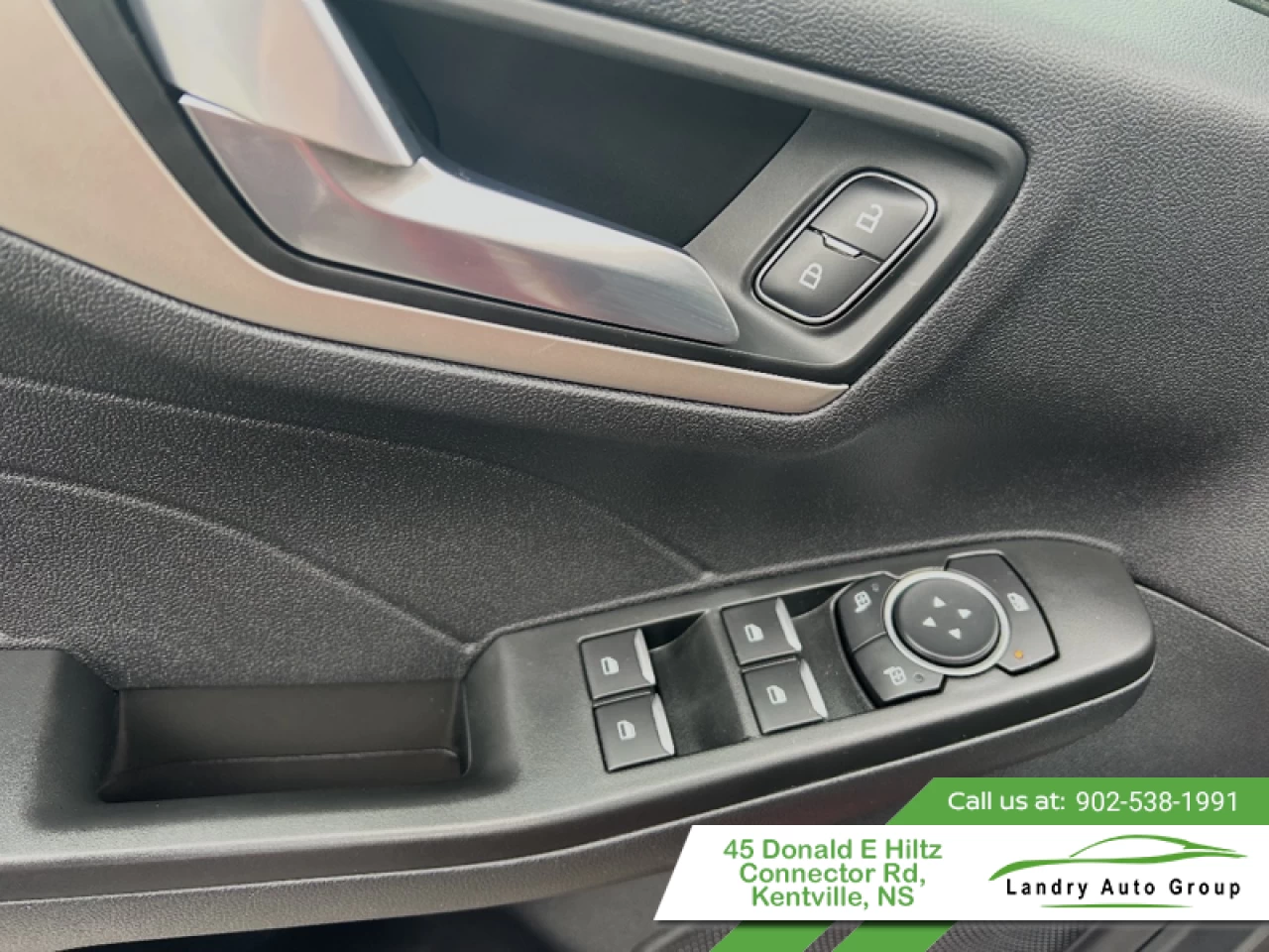2022 Ford Escape SEL AWD Main Image
