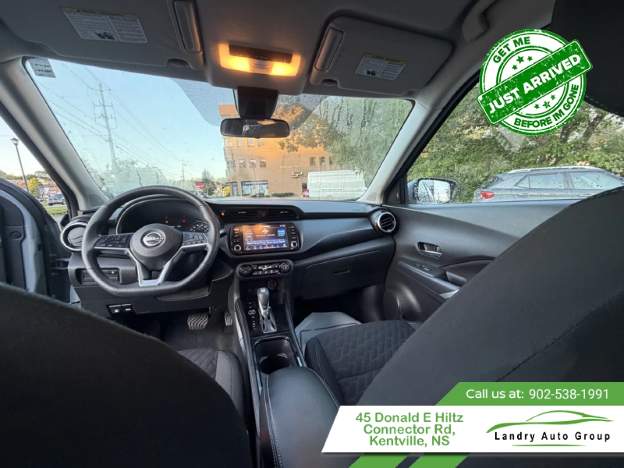 2025 Nissan Kicks Play SV Main Image