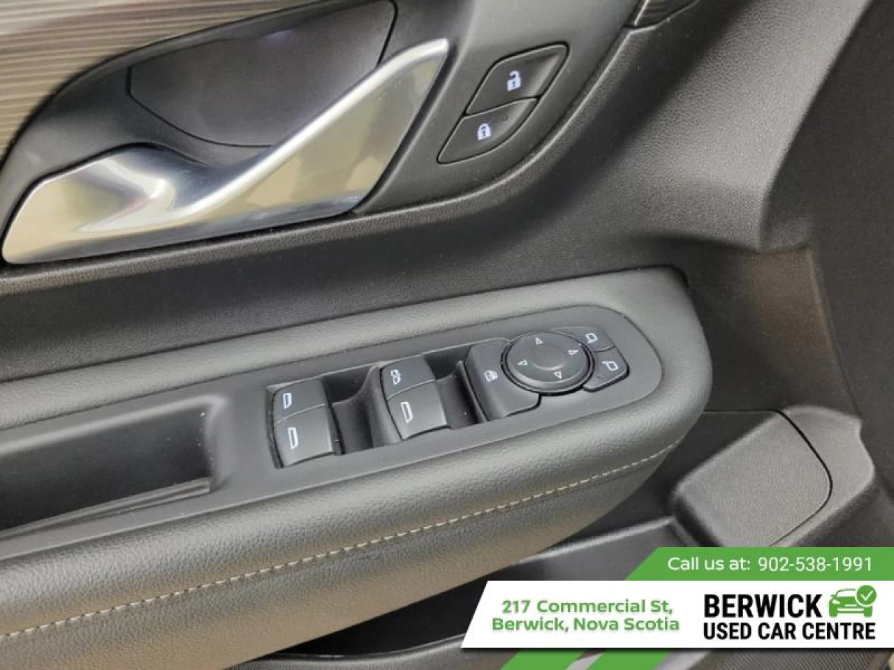 2024 GMC Terrain SLE Main Image