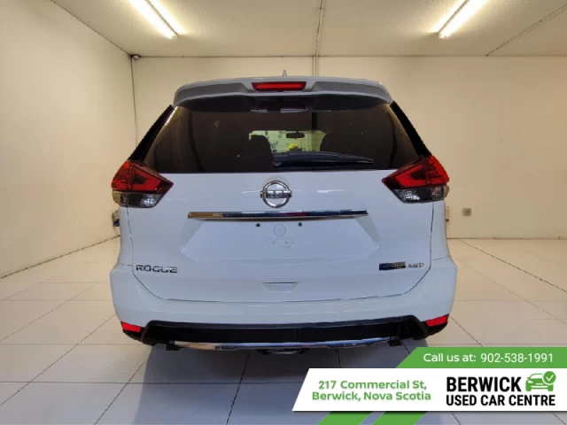 Nissan Rogue s 2020