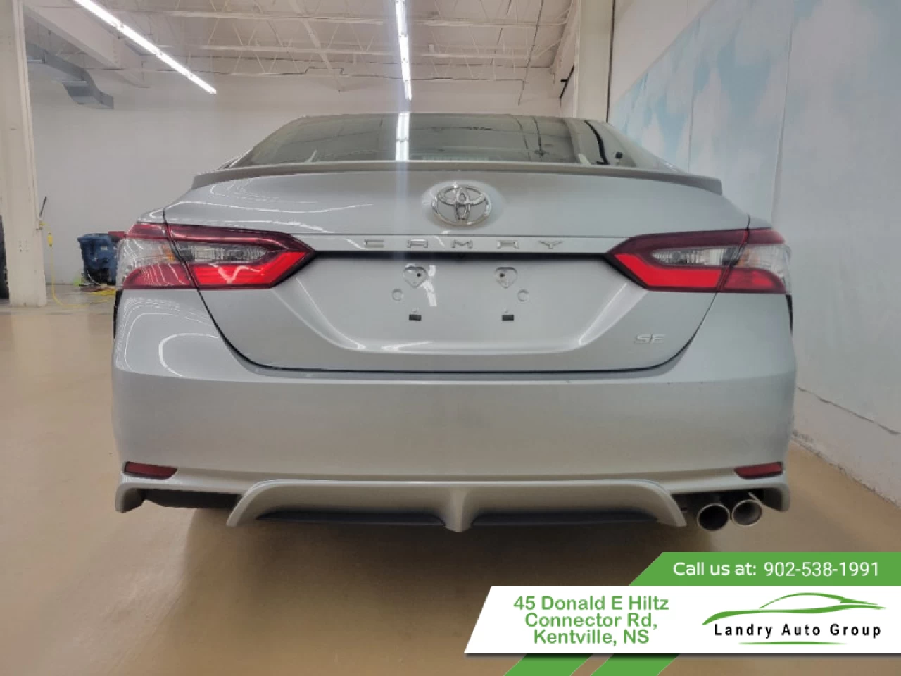 2023 Toyota Camry SE Main Image