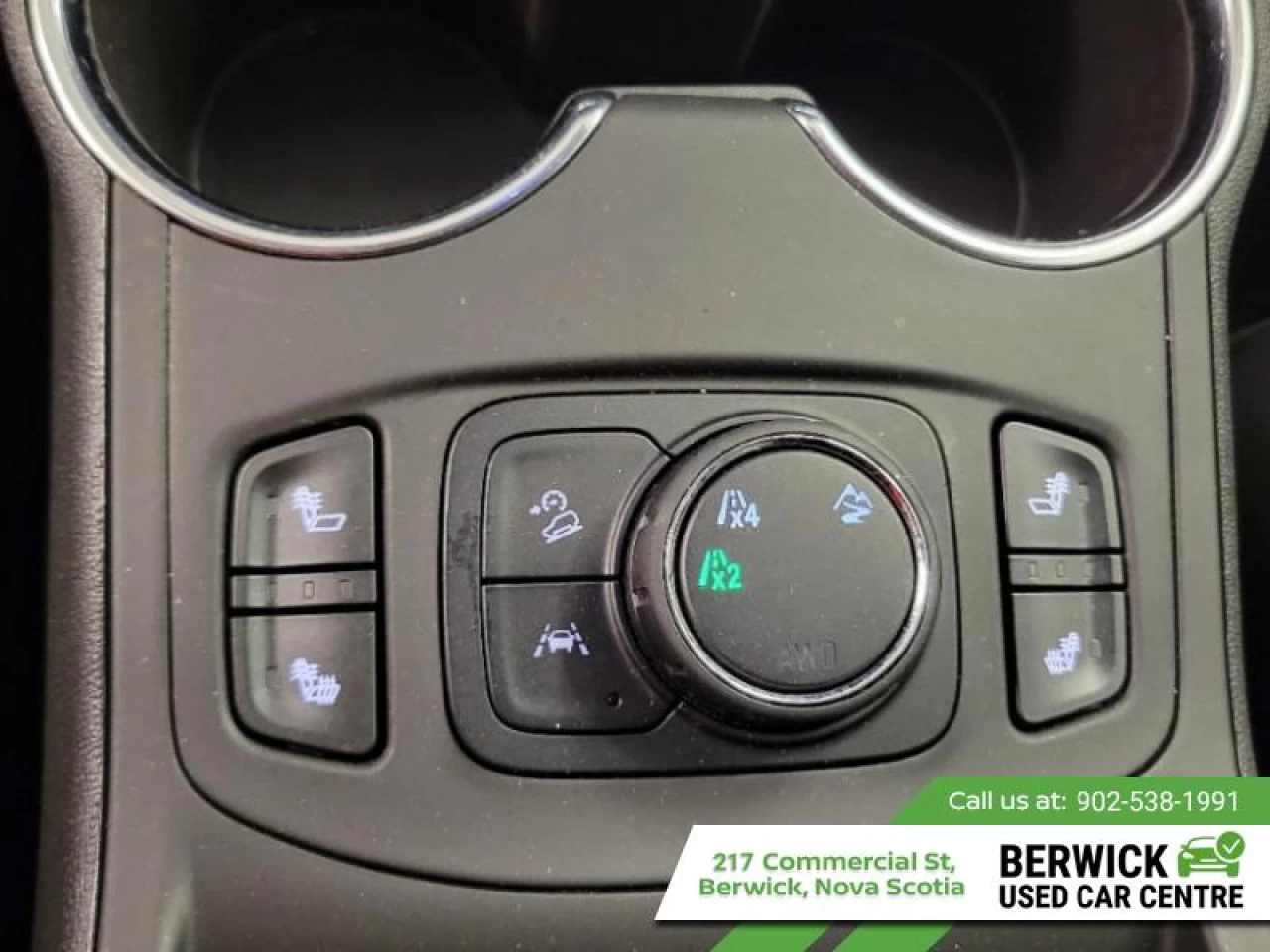 2022 GMC Terrain SLT Main Image