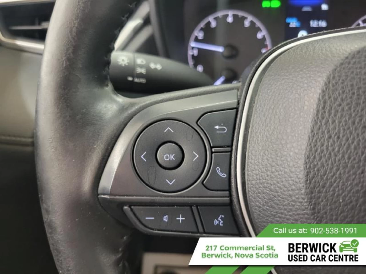 2023 Toyota Corolla Cross LE AWD Main Image