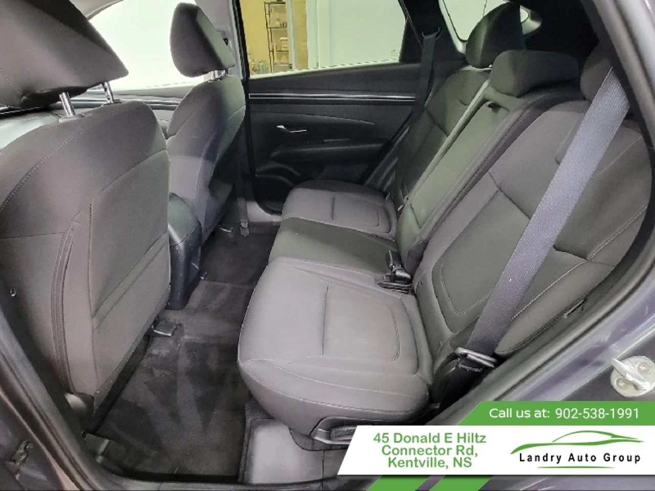 2022 Hyundai Tucson Essential AWD Main Image