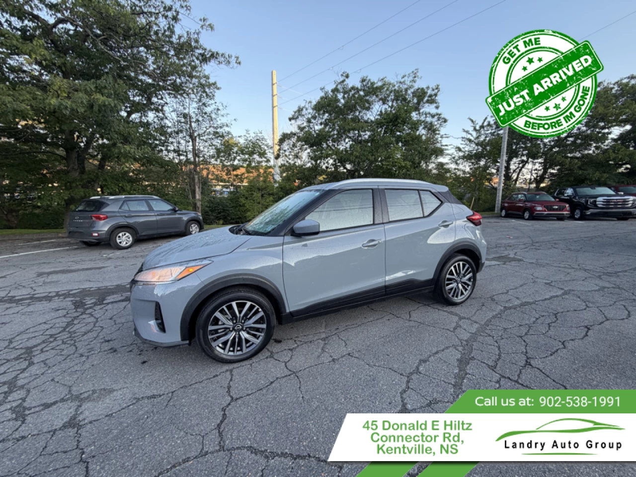 2025 Nissan Kicks Play SV Main Image