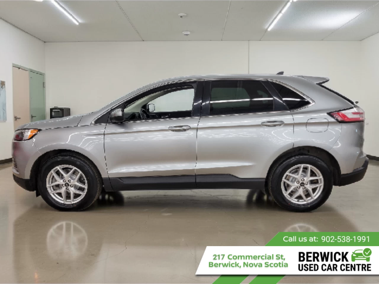 2024 Ford Edge SEL Main Image