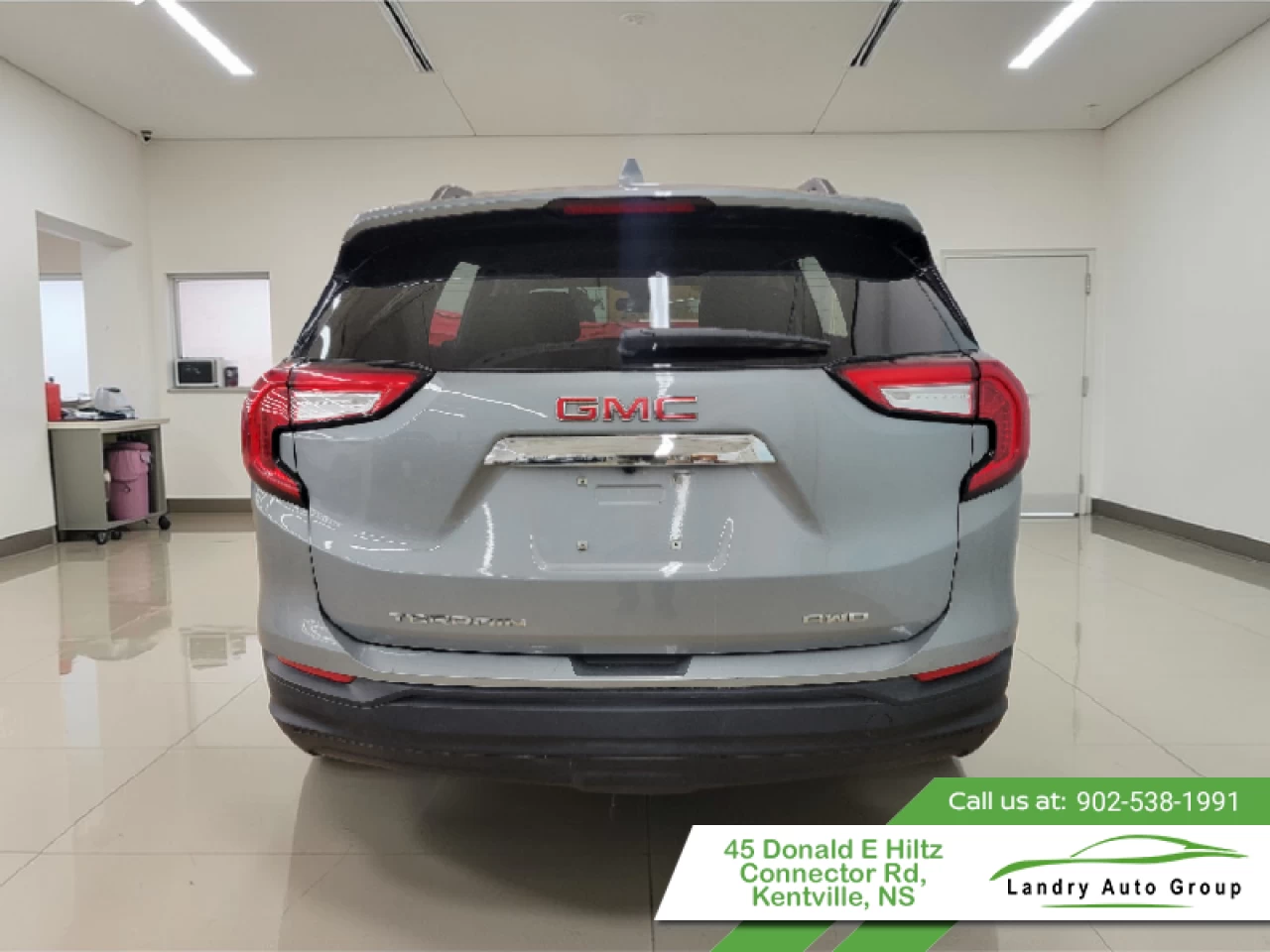 2024 GMC Terrain SLE Main Image