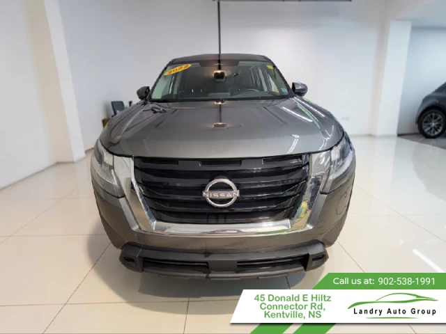Nissan Pathfinder S 2022