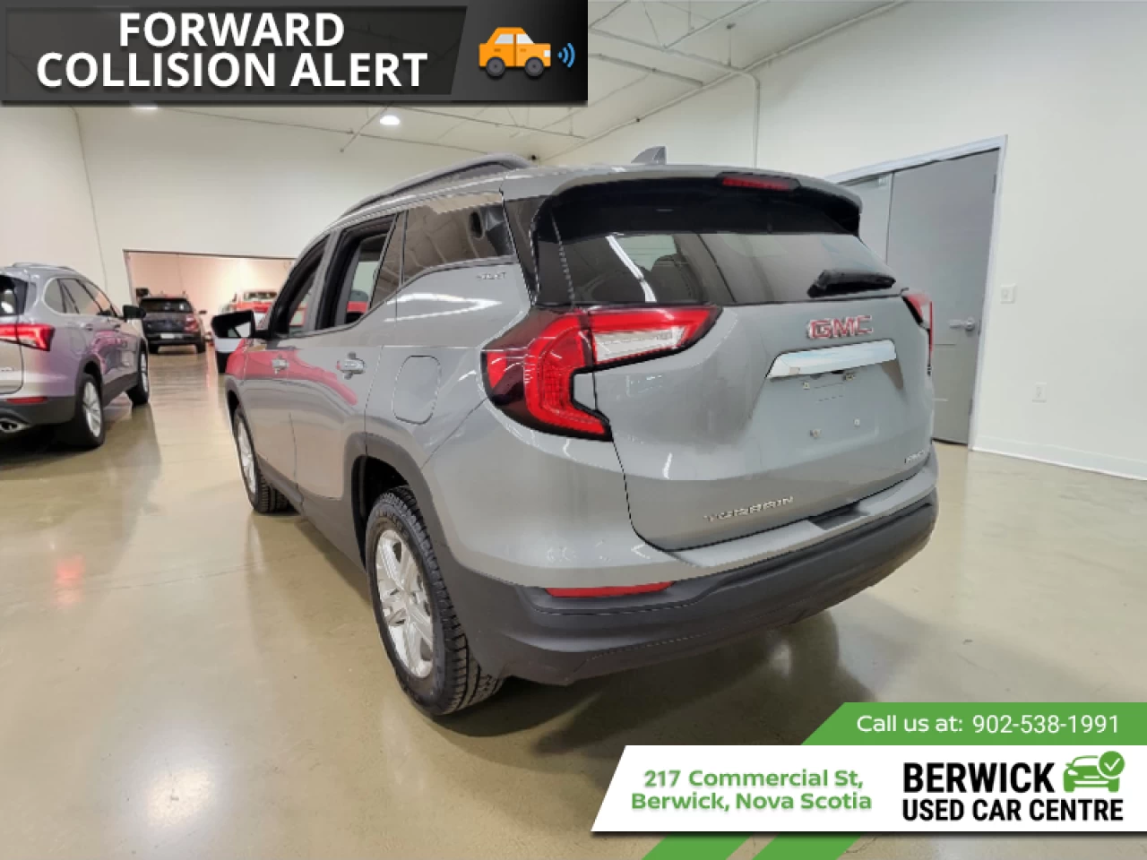 2024 GMC Terrain SLE Main Image