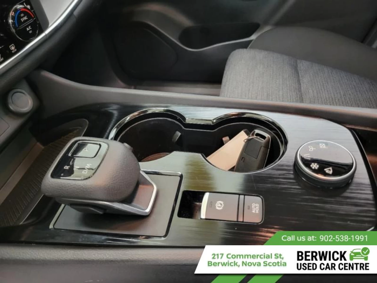 2023 Nissan Rogue SV Moonroof Main Image