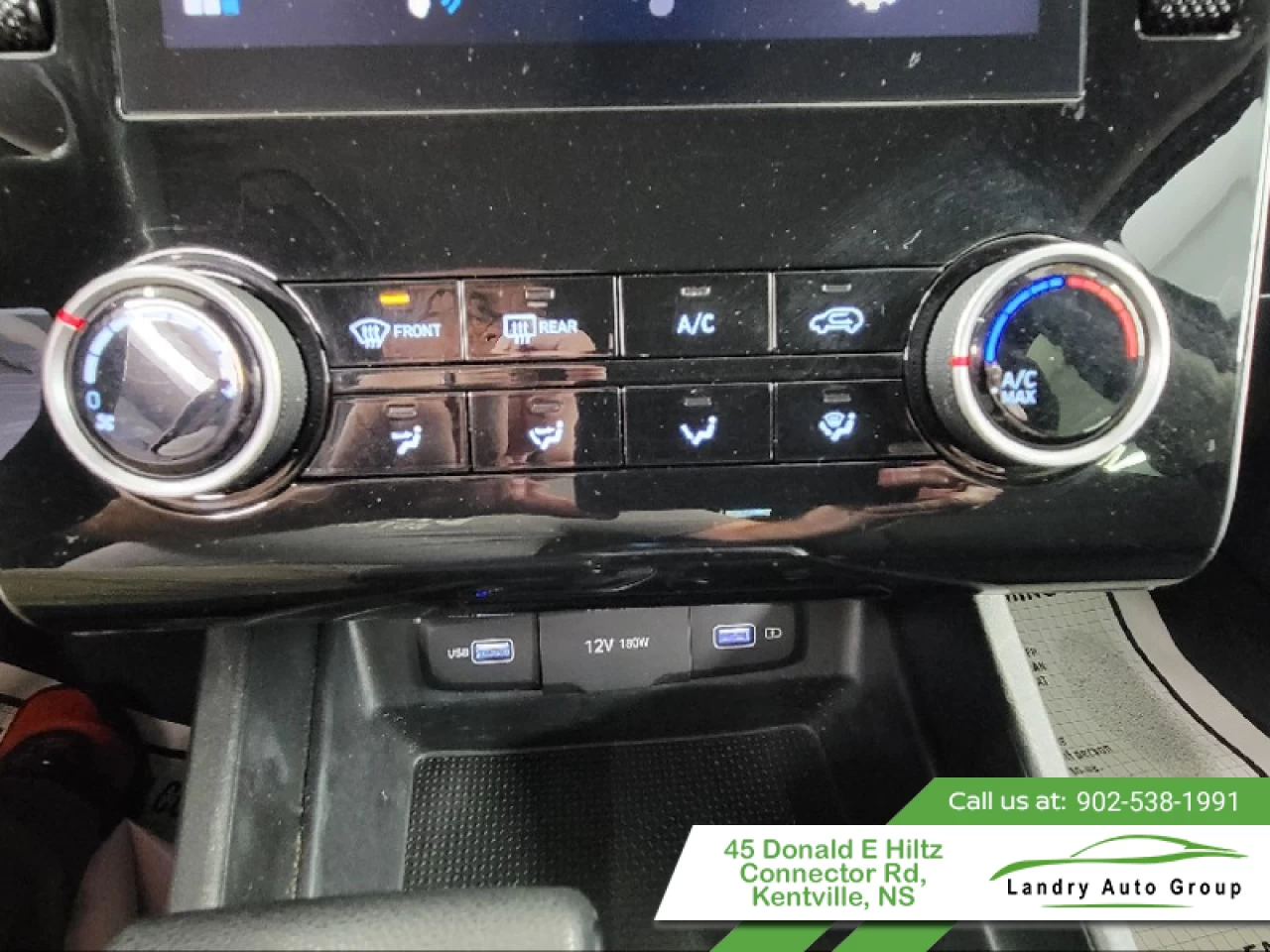 2022 Hyundai Tucson Essential AWD Main Image
