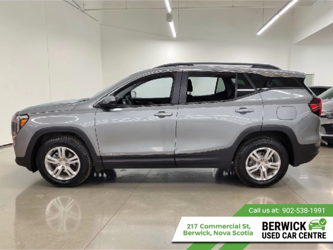 2024 GMC Terrain SLE Main Image