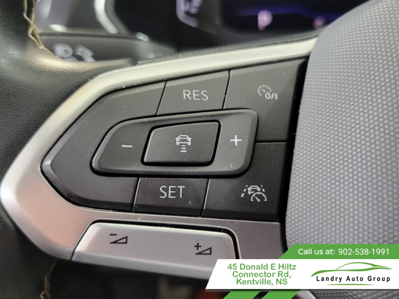 2023 Volkswagen Tiguan Highline R-Line Main Image