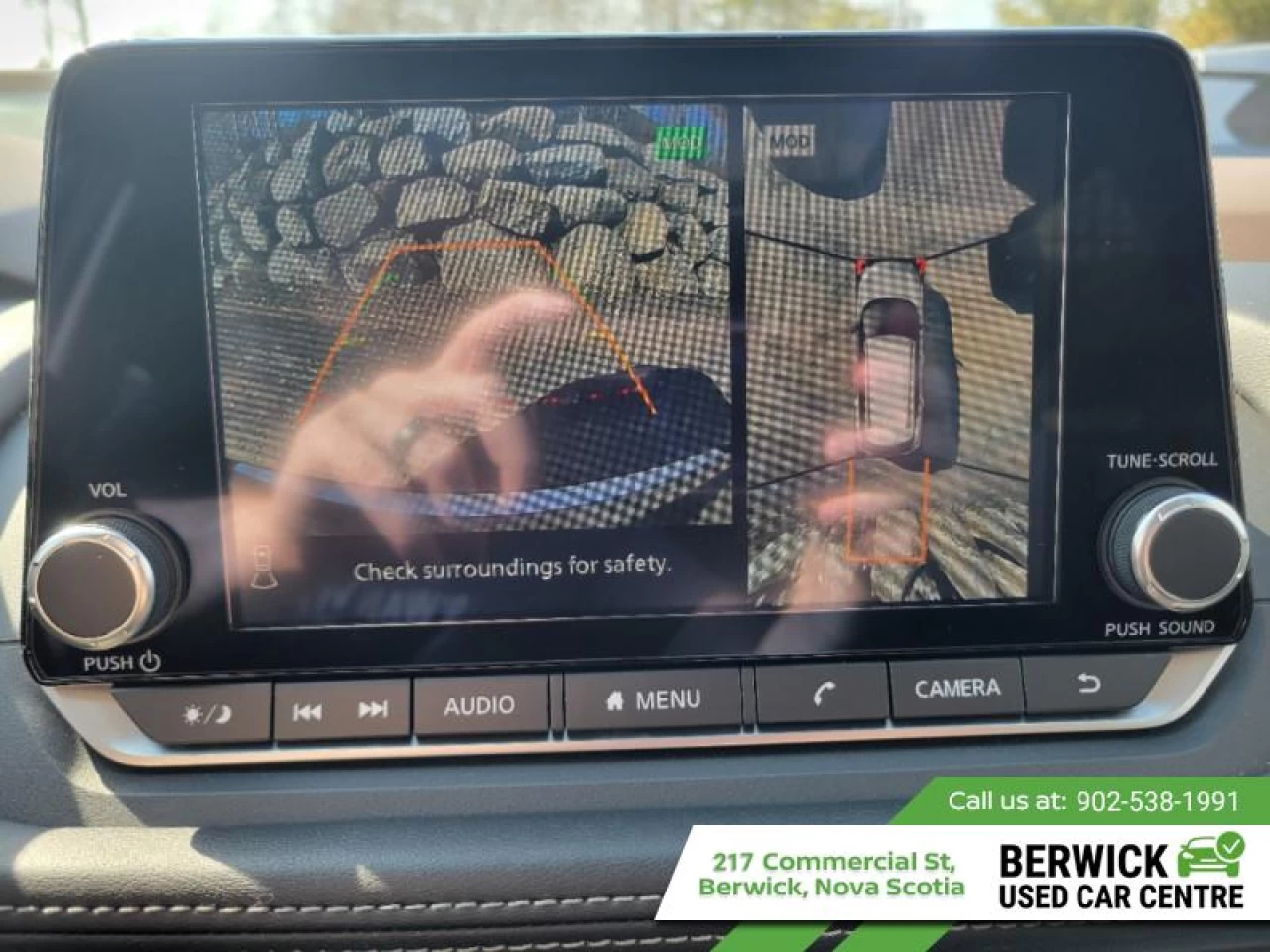 2023 Nissan Rogue SV Moonroof Main Image