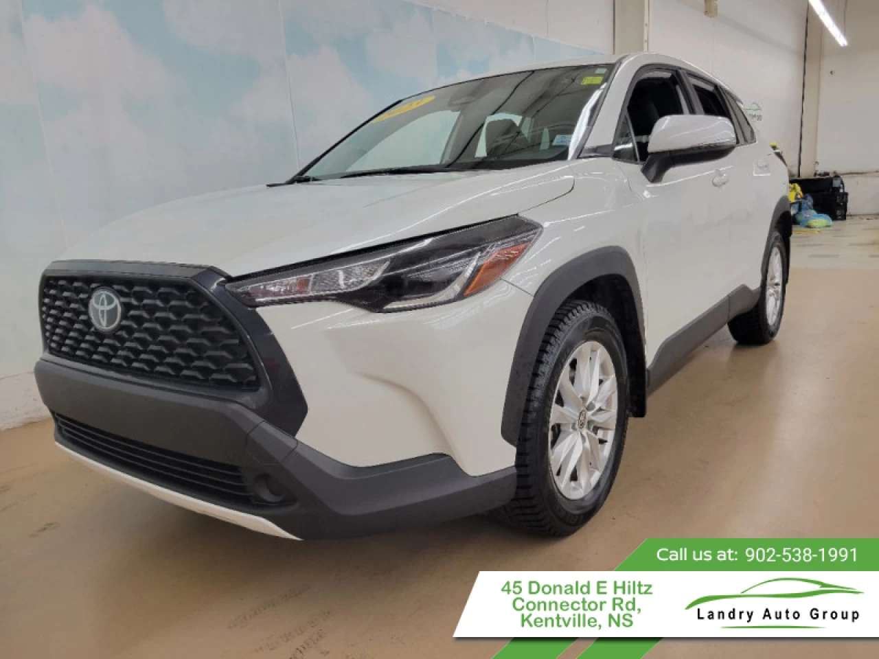 2023 Toyota Corolla Cross LE AWD Main Image